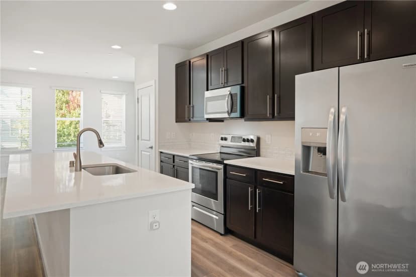 Property photo for 15720 Meadow Road #g1, Lynnwood photo 12