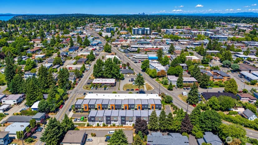 Property photo for 15612 8th Avenue Sw #104, Burien photo 35