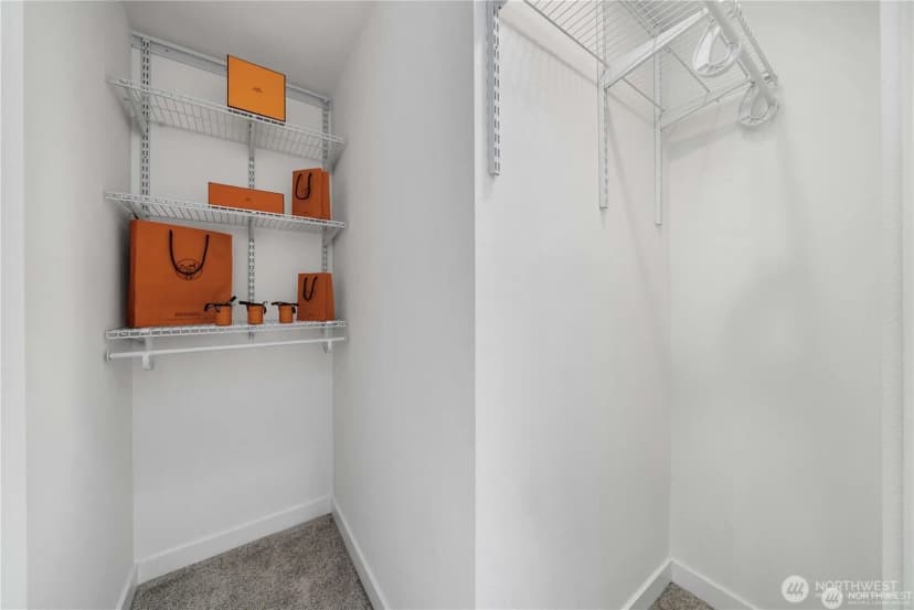 Property photo for 15612 8th Avenue Sw #104, Burien photo 23