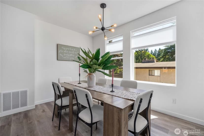 Property photo for 15612 8th Avenue Sw #104, Burien photo 19