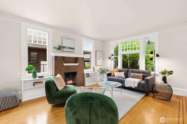 Property photo for 2915 Franklin Avenue E #a, Seattle photo 3