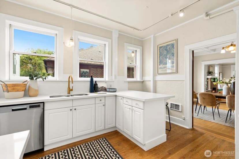 Property photo for 2915 Franklin Avenue E #a, Seattle photo 8