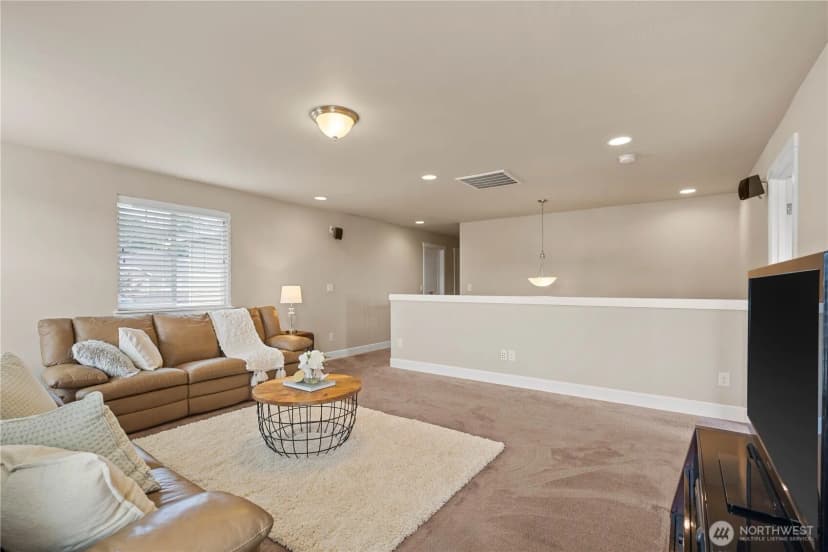 Property photo for 30180 60th Avenue S, Auburn photo 18