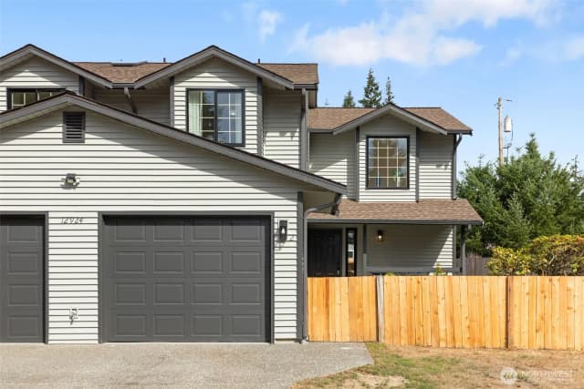 Property photo for 12924 51st Avenue Ne #b, Marysville photo 2