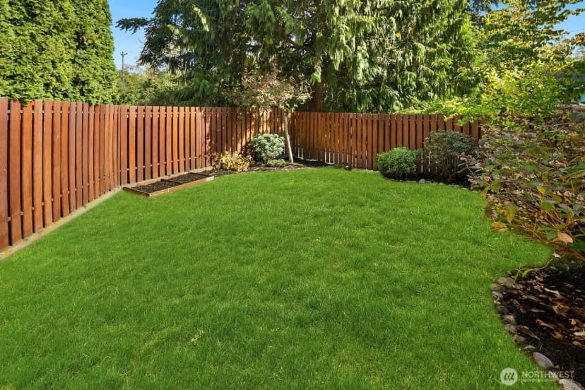 Property photo for 4037 30th Avenue W, Seattle photo 22