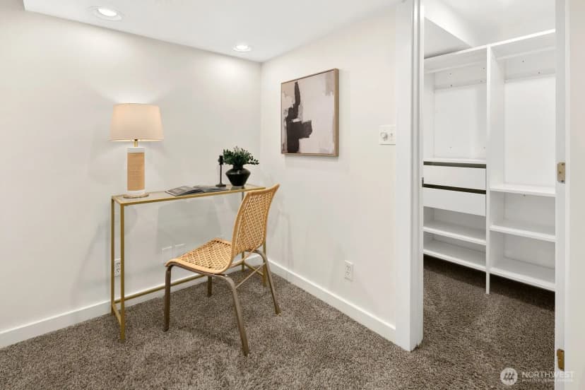 Property photo for 4037 30th Avenue W, Seattle photo 18