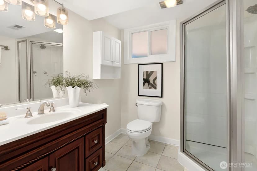 Property photo for 4037 30th Avenue W, Seattle photo 19