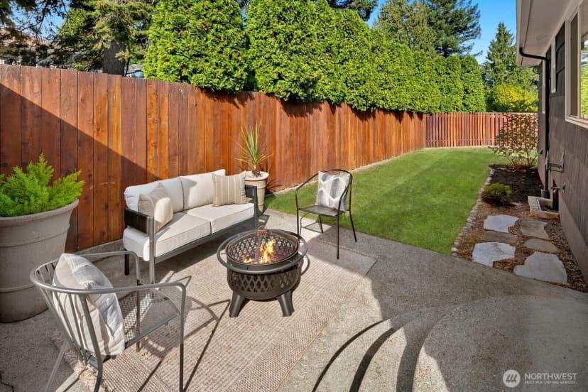Property photo for 4037 30th Avenue W, Seattle photo 21