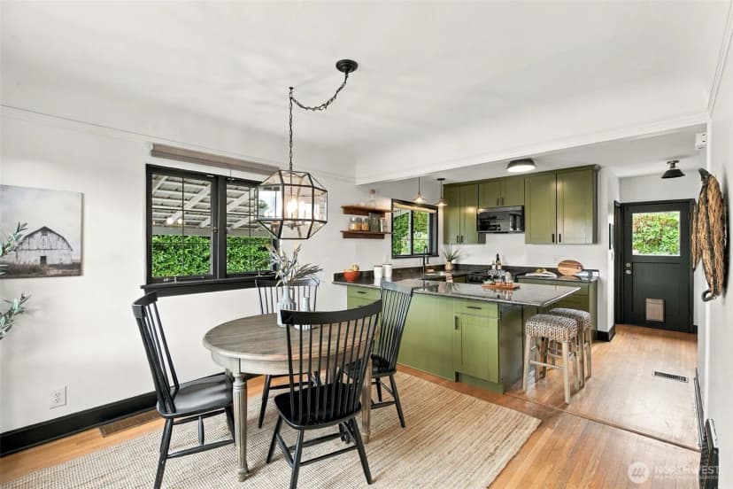 Property photo for 7944 Seward Park Avenue S, Seattle photo 15
