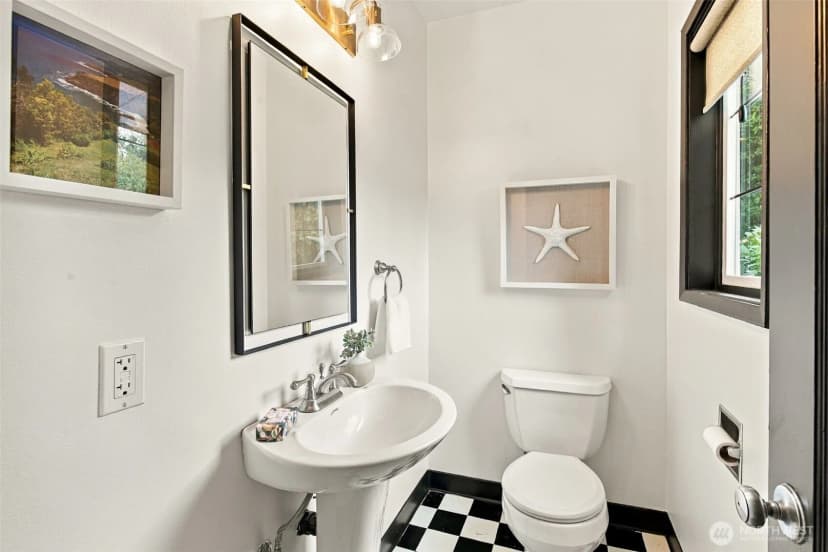 Property photo for 7944 Seward Park Avenue S, Seattle photo 17