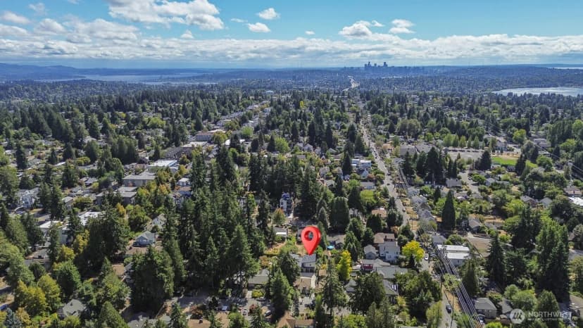 Property photo for 815 Ne 100th Street, Seattle photo 20