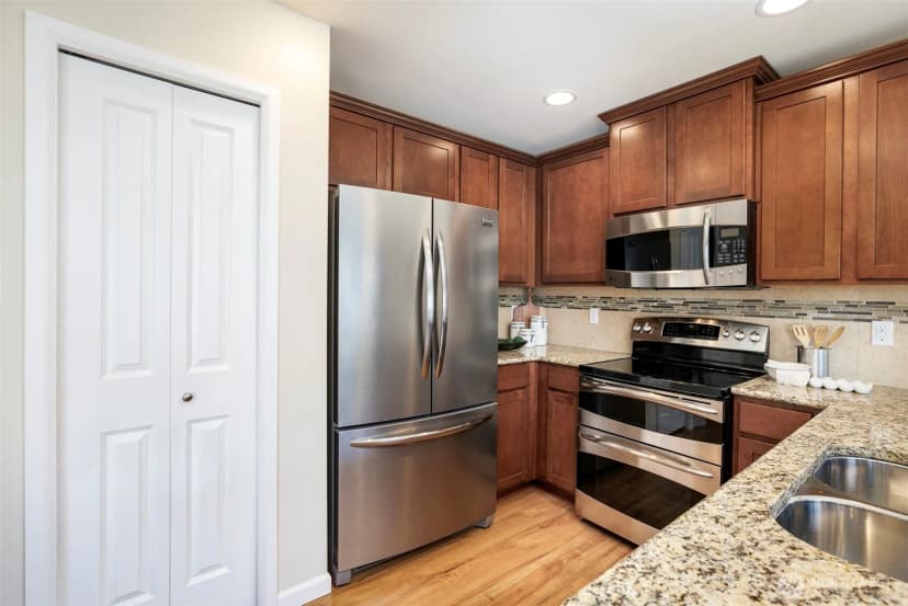 Property photo for 3312 176 Place Se, Bothell photo 11