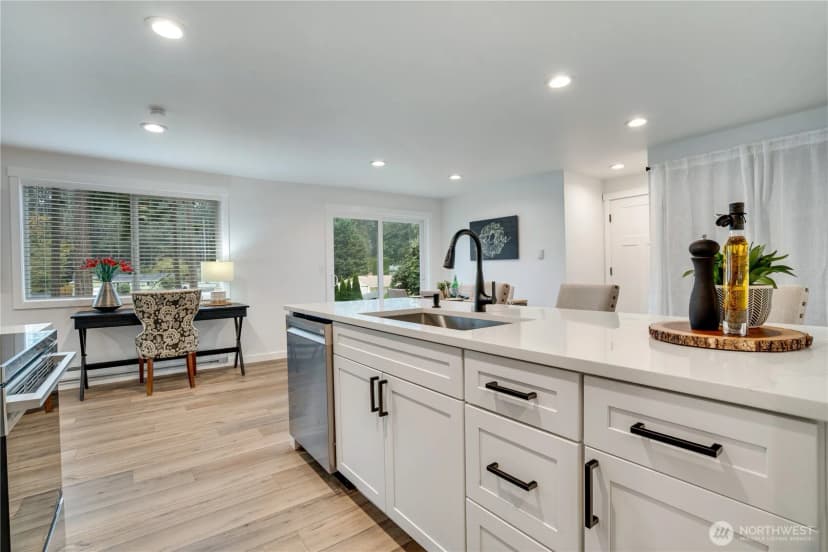 Property photo for 6104 190th Avenue Ct E, Lake Tapps photo 6