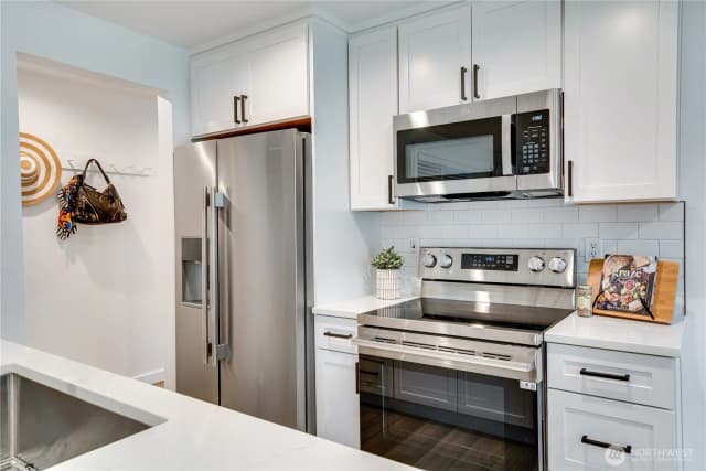 Property photo for 6104 190th Avenue Ct E, Lake Tapps photo 5