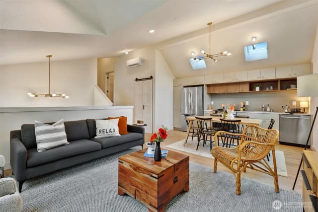 Property photo for 1705 Martin Luther King Jr Way, Seattle photo 3
