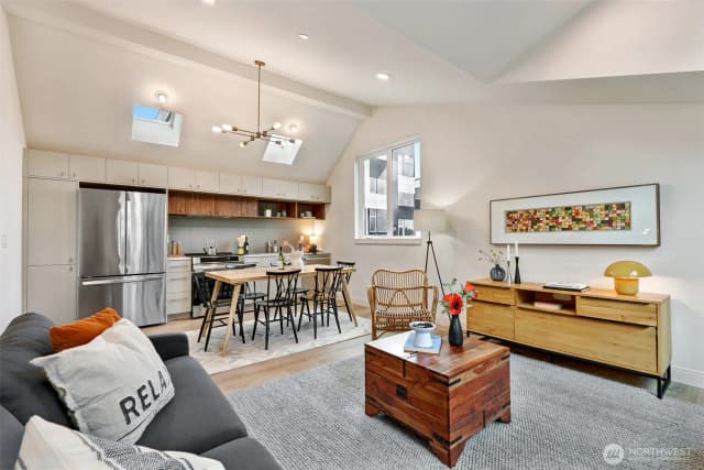 Property photo for 1705 Martin Luther King Jr Way, Seattle photo 4