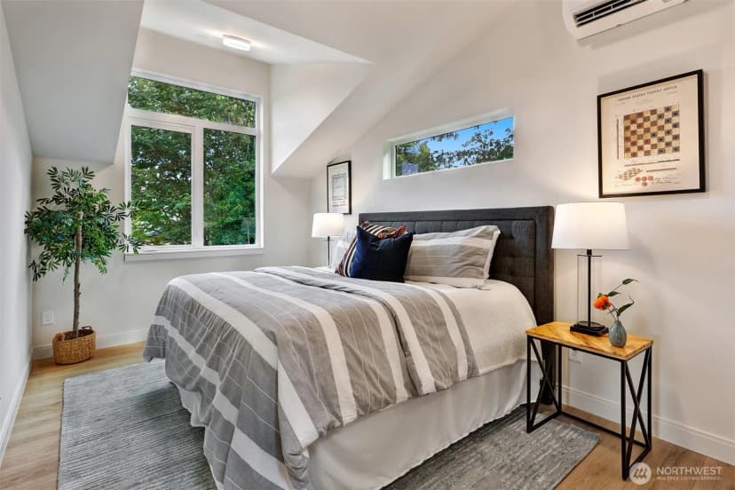 Property photo for 1705 Martin Luther King Jr Way, Seattle photo 11