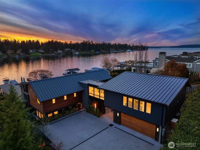 Property photo for 8804 Ne 34th Street, Yarrow Point