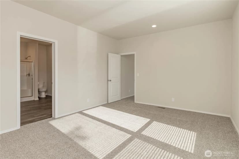 Property photo for 30416 59th Avenue S, Roy photo 19
