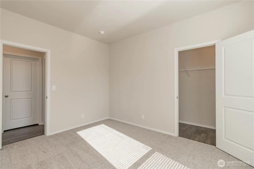 Property photo for 30416 59th Avenue S, Roy photo 21
