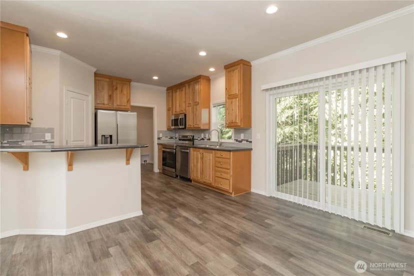 Property photo for 30416 59th Avenue S, Roy photo 13
