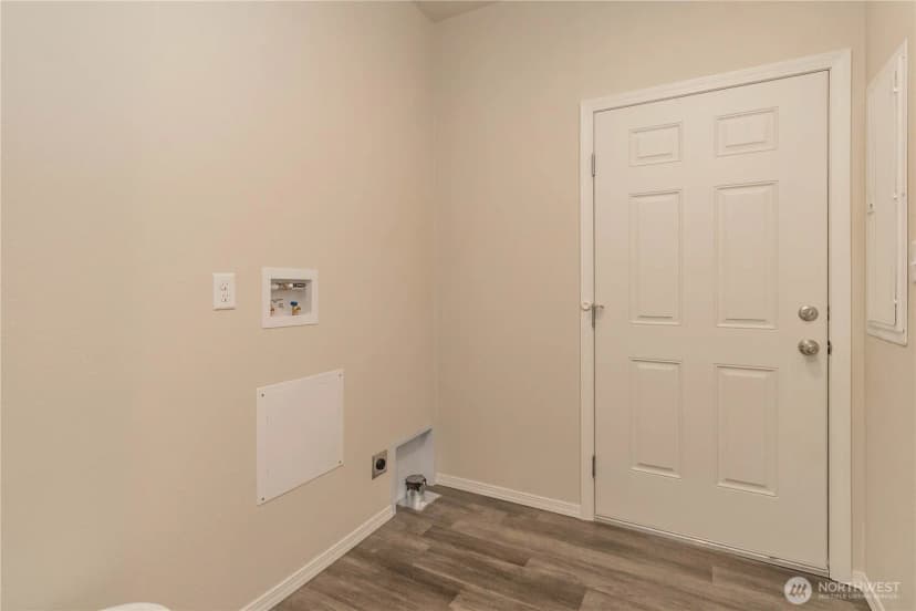 Property photo for 30416 59th Avenue S, Roy photo 16