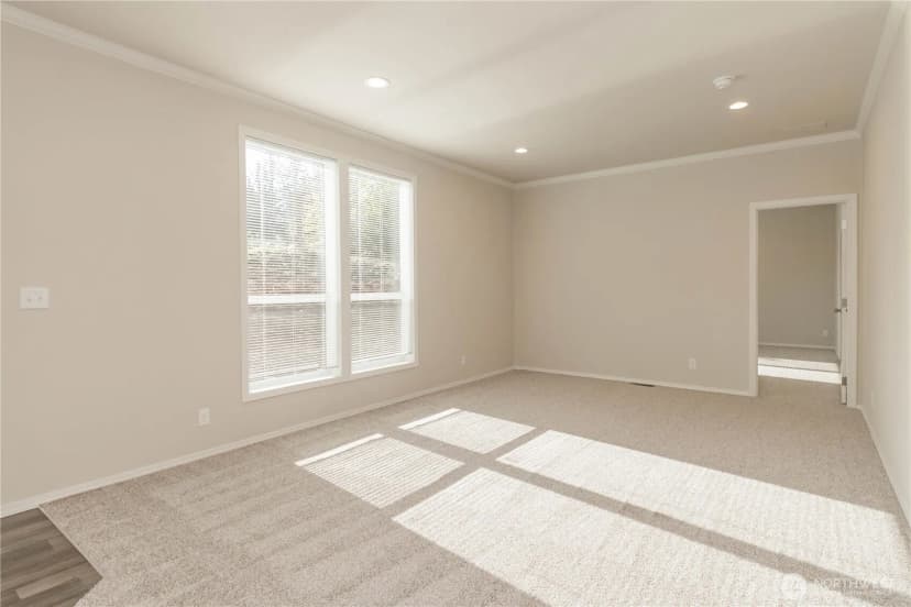Property photo for 30416 59th Avenue S, Roy photo 9