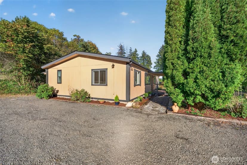 Property photo for 8115 State Route 302 Nw, Gig Harbor photo 3
