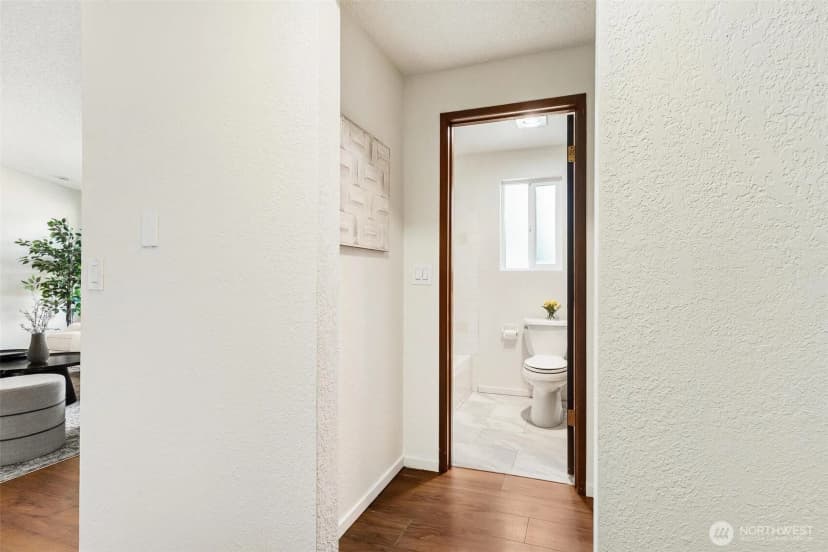 Property photo for 21000 121st Place Se, Kent photo 16