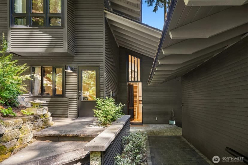 Property photo for 5 Lindley Road, Mercer Island