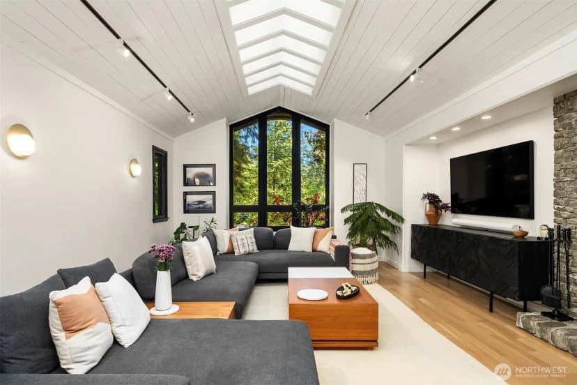 Property photo for 5 Lindley Road, Mercer Island photo 16