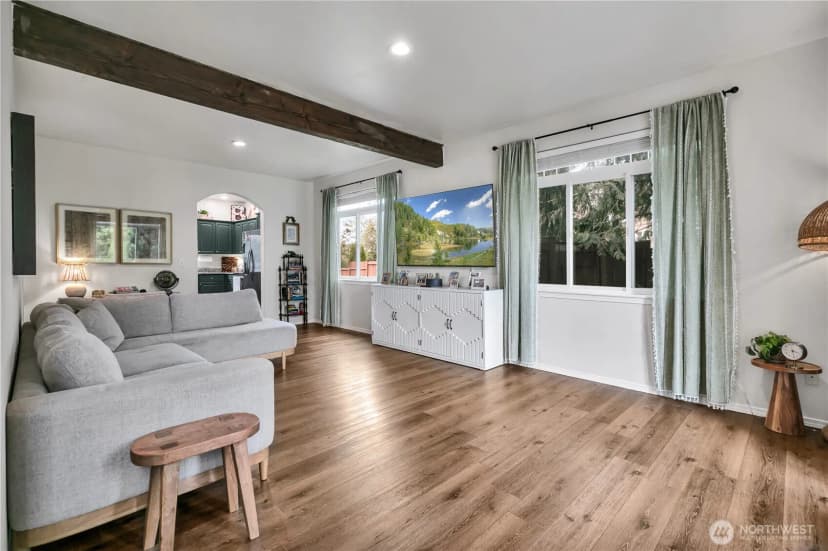 Property photo for 473 Mountain Circle Drive, Buckley photo 6