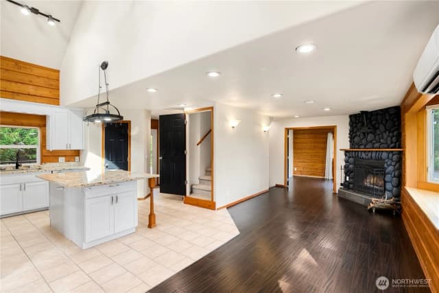 Property photo for 34505 39th Avenue Ct E, Eatonville photo 4