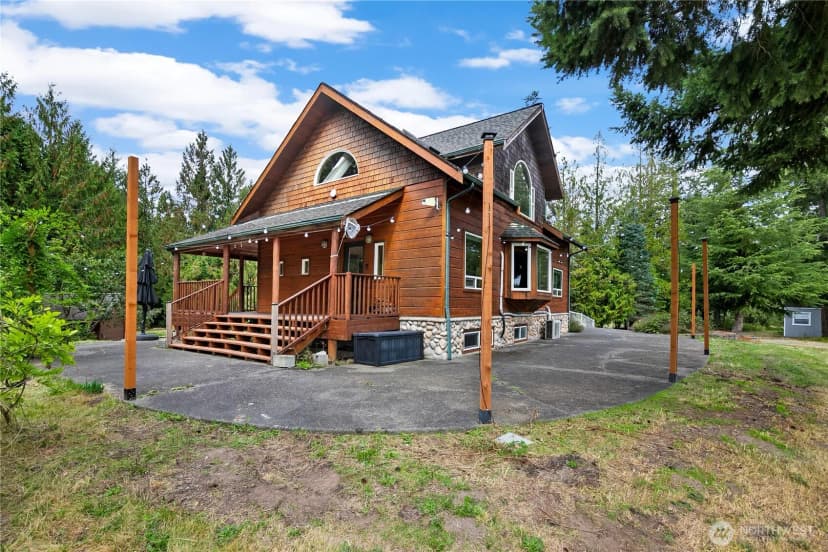 Property photo for 34505 39th Avenue Ct E, Eatonville photo 2