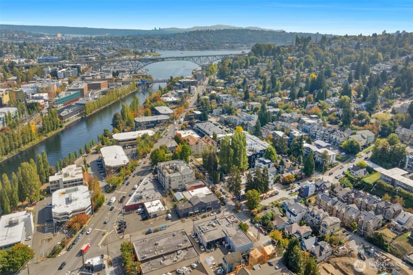 Property photo for 18 Dravus Street #210, Seattle photo 27