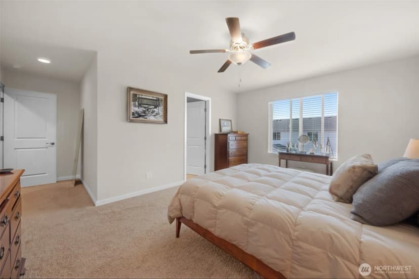Property photo for 5634 85th Drive Ne, Marysville photo 16