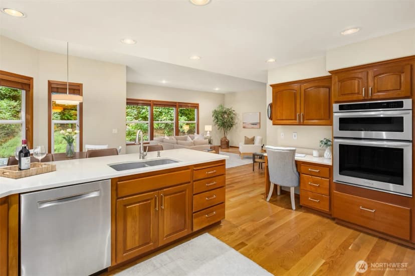Property photo for 8387 Ne Sumanee Place, Bainbridge Island photo 12