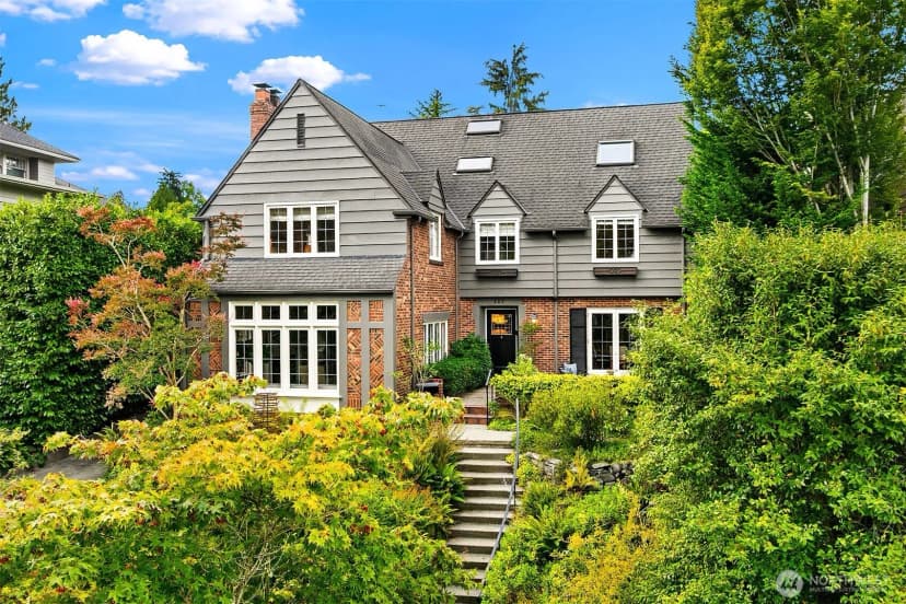 Property photo for 115 Dorffel Drive E, Seattle