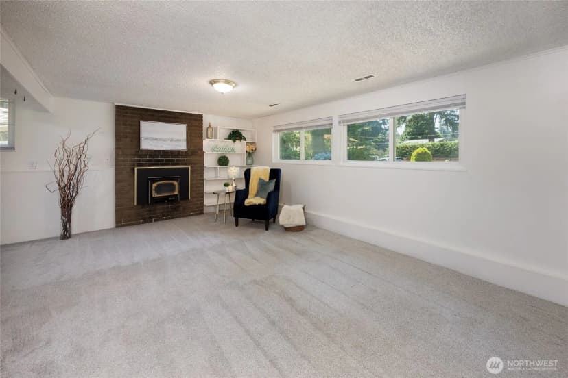 Property photo for 12822 Ne 68th Street, Kirkland photo 26