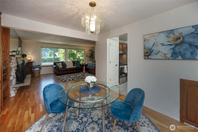 Property photo for 12822 Ne 68th Street, Kirkland photo 8
