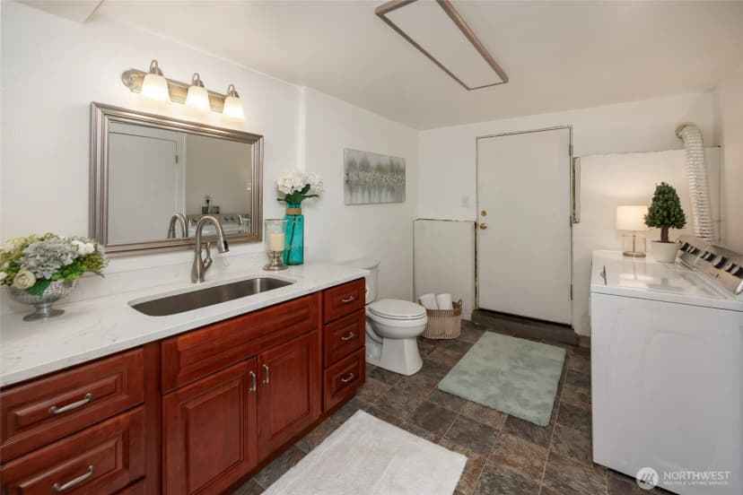 Property photo for 12822 Ne 68th Street, Kirkland photo 33
