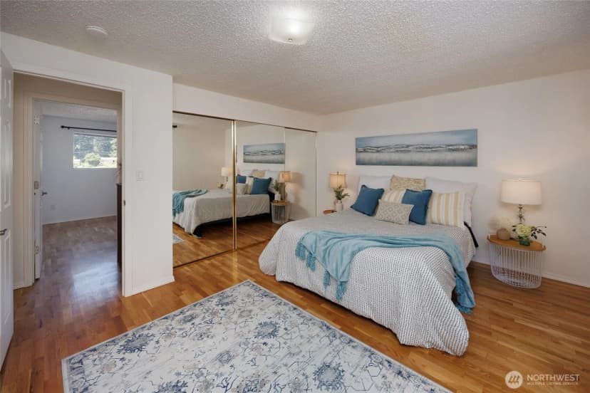 Property photo for 12822 Ne 68th Street, Kirkland photo 24