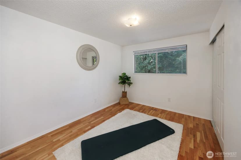 Property photo for 12822 Ne 68th Street, Kirkland photo 32