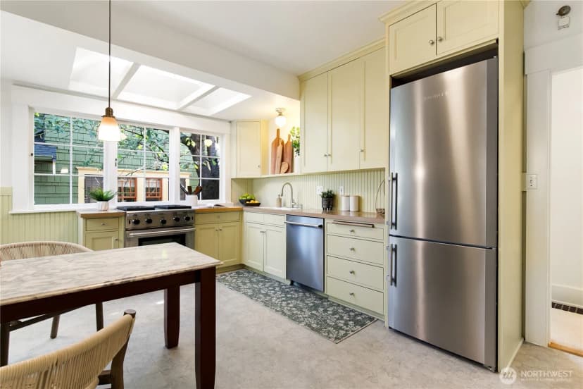 Property photo for 5018 Latona Avenue Ne, Seattle photo 13