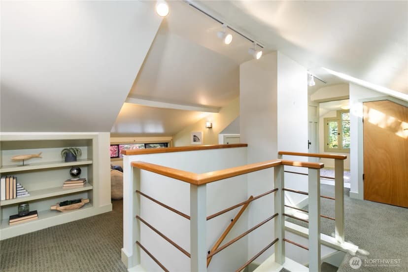 Property photo for 5018 Latona Avenue Ne, Seattle photo 23