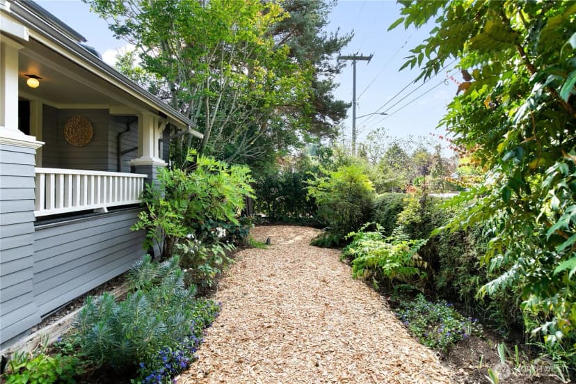 Property photo for 5018 Latona Avenue Ne, Seattle photo 33