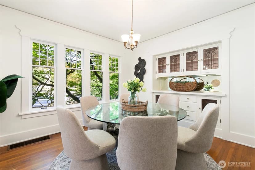 Property photo for 5018 Latona Avenue Ne, Seattle photo 12