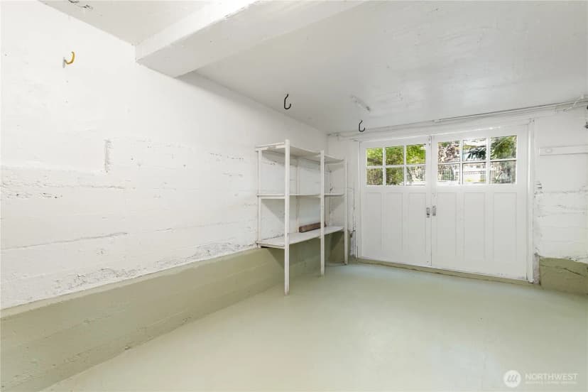 Property photo for 5018 Latona Avenue Ne, Seattle photo 31