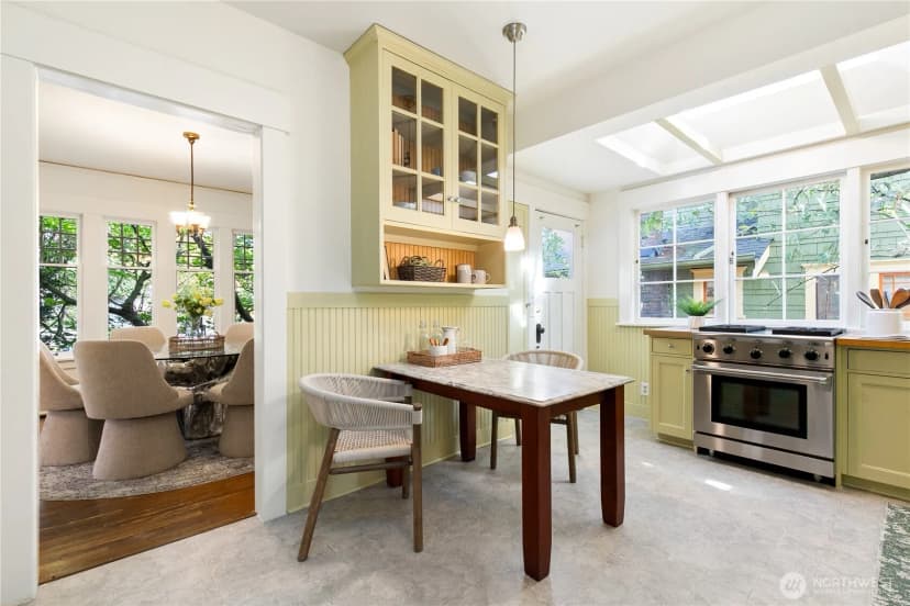 Property photo for 5018 Latona Avenue Ne, Seattle photo 15