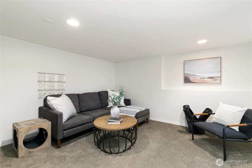 Property photo for 5018 Latona Avenue Ne, Seattle photo 30